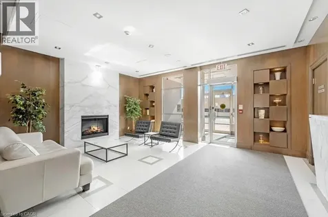 1103 Leslie Street North York ON M3C 4G8