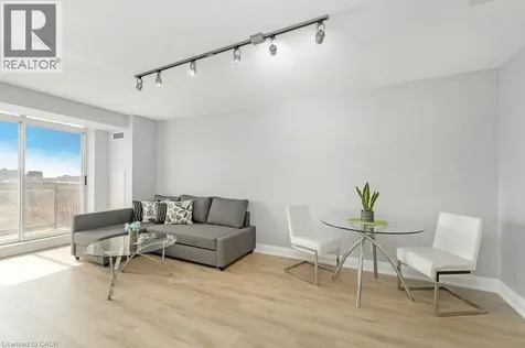 1103 Leslie Street North York ON M3C 4G8