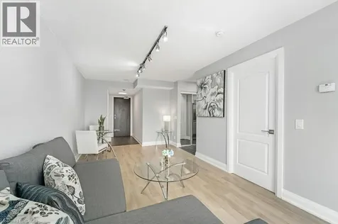 1103 Leslie Street North York ON M3C 4G8