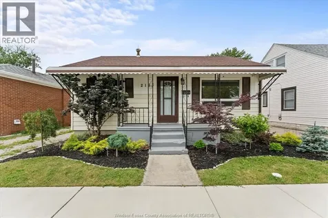 2163 Wellesley Avenue Windsor ON N8W 2E8