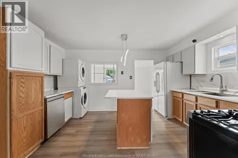 2163 Wellesley Avenue Windsor ON N8W 2E8
