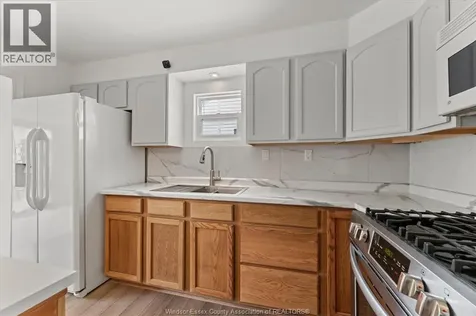 2163 Wellesley Avenue Windsor ON N8W 2E8