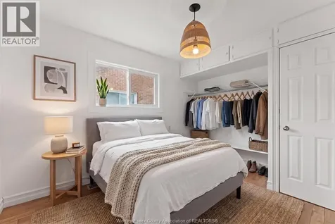 2163 Wellesley Avenue Windsor ON N8W 2E8
