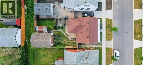 2163 Wellesley Avenue Windsor ON N8W 2E8
