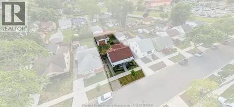 2163 Wellesley Avenue Windsor ON N8W 2E8