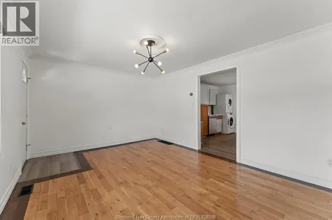 2163 Wellesley Avenue Windsor ON N8W 2E8