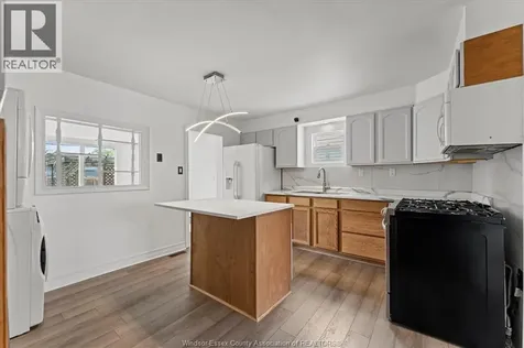 2163 Wellesley Avenue Windsor ON N8W 2E8