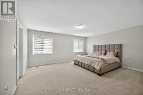 28 Weatherall Avenue Cambridge ON N3H 0C4