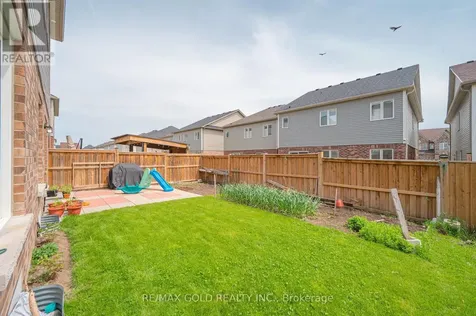 28 Weatherall Avenue Cambridge ON N3H 0C4