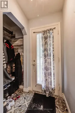 468 Highland Road Kitchener ON N2M 3W7