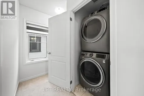 24 Bee Crescent Brantford ON N3T 0V7