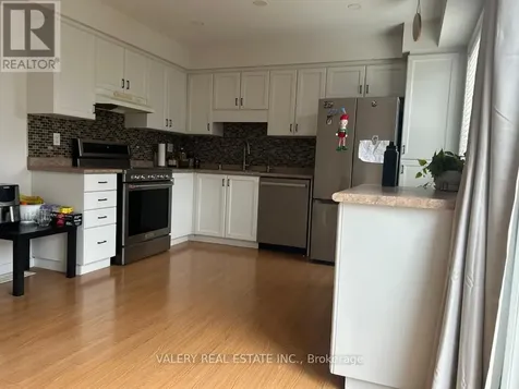 21 Sorrento St Street Kitchener ON N2R 0A4