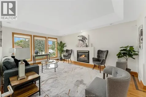 847 Lake Shore Drive Windsor ON N9G 2R1