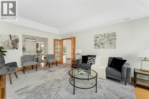 847 Lake Shore Drive Windsor ON N9G 2R1