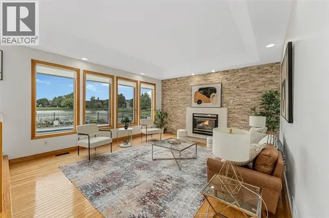 847 Lake Shore Drive Windsor ON N9G 2R1