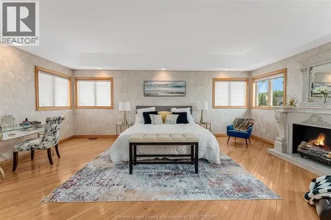 847 Lake Shore Drive Windsor ON N9G 2R1