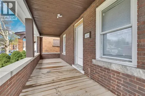 3497 Peter Street Windsor ON N9C 1J4