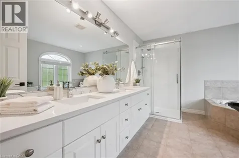 774 Chesapeake Drive Waterloo ON N2K 4A6