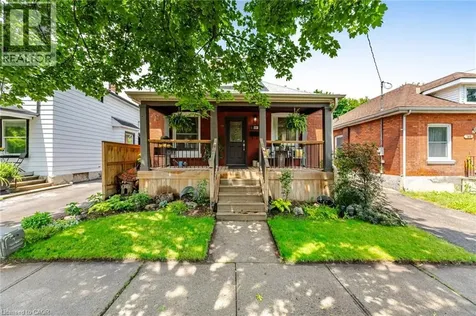 166 East Avenue Brantford ON N3S 3M6