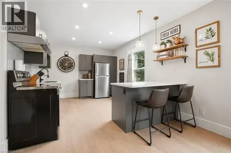 166 East Avenue Brantford ON N3S 3M6