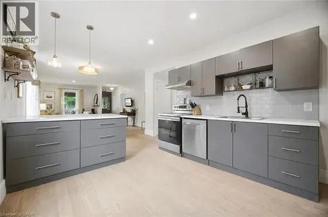 166 East Avenue Brantford ON N3S 3M6