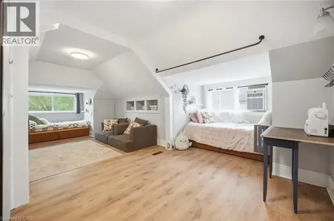 166 East Avenue Brantford ON N3S 3M6