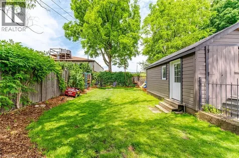 166 East Avenue Brantford ON N3S 3M6