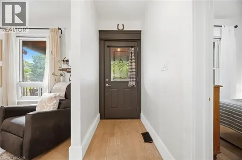 166 East Avenue Brantford ON N3S 3M6