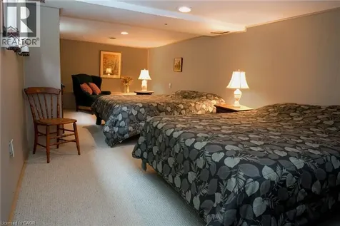 74 Wanita Road Mississauga ON L5G 1B6