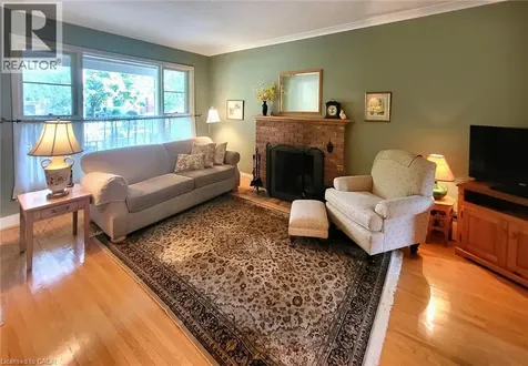 74 Wanita Road Mississauga ON L5G 1B6