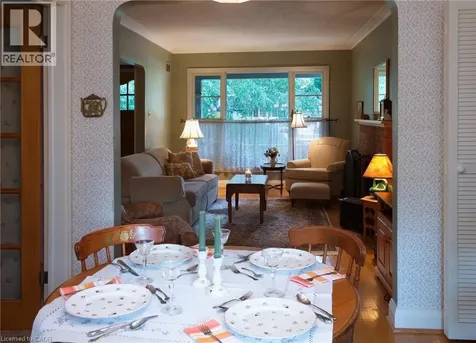 74 Wanita Road Mississauga ON L5G 1B6