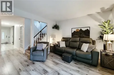 8 Dalton Gate Stoney Creek ON L8J 1Z4