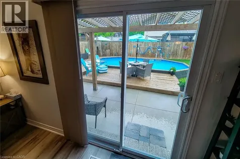 8 Dalton Gate Stoney Creek ON L8J 1Z4