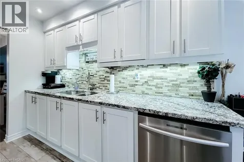 8 Dalton Gate Stoney Creek ON L8J 1Z4