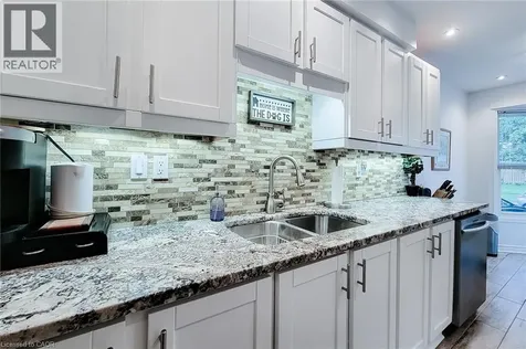 8 Dalton Gate Stoney Creek ON L8J 1Z4