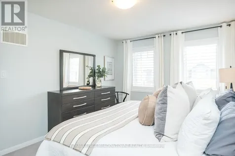 565 Pharo Point Milton (wi Willmott) ON L9T 8H6