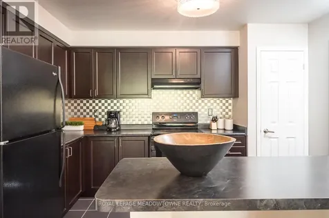 565 Pharo Point Milton (wi Willmott) ON L9T 8H6