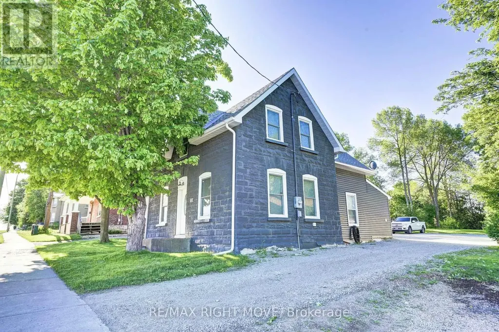 209 Atherley Road Orillia ON L3V 1N6