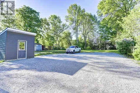 209 Atherley Road Orillia ON L3V 1N6