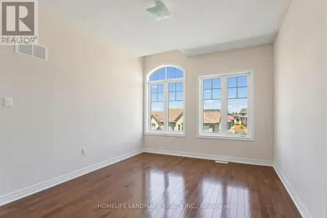 55 Gerden Drive Richmond Hill ON L4S 0H1