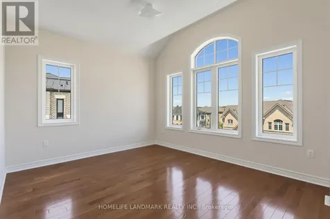 55 Gerden Drive Richmond Hill ON L4S 0H1
