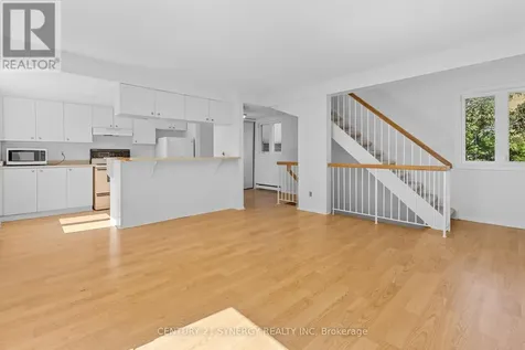 1204 Shillington Avenue Ottawa ON K1Z 7Z4