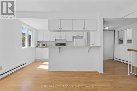 1204 Shillington Avenue Ottawa ON K1Z 7Z4
