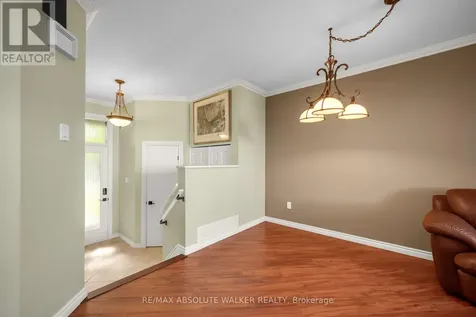1824 Hennessy Crescent Ottawa ON K4A 3X8