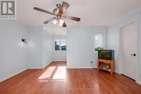 1824 Hennessy Crescent Ottawa ON K4A 3X8