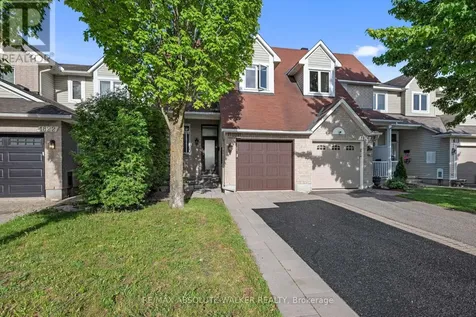 1824 Hennessy Crescent Ottawa ON K4A 3X8