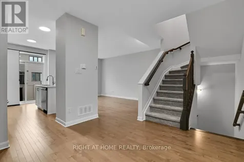 306 Guppy Grove Ottawa ON K4A 5G8