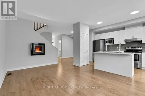 306 Guppy Grove Ottawa ON K4A 5G8