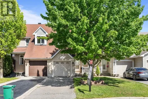 1826 Hennessy Crescent Ottawa ON K4A 3X8