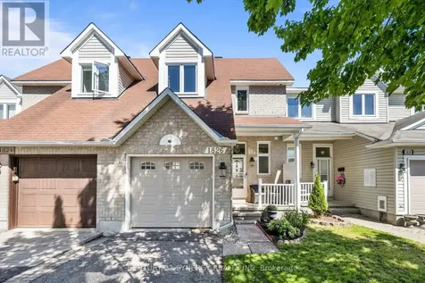 1826 Hennessy Crescent Ottawa ON K4A 3X8